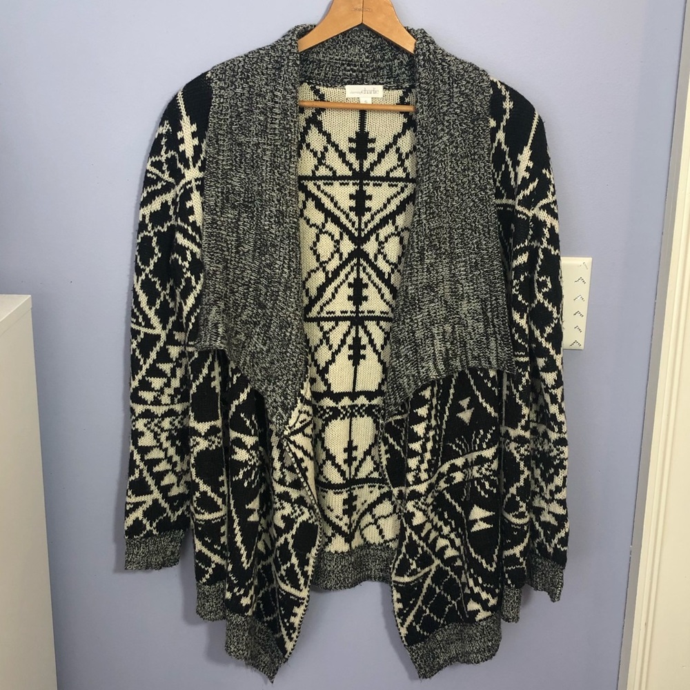 🦋Charming Charlie cardigan🦋